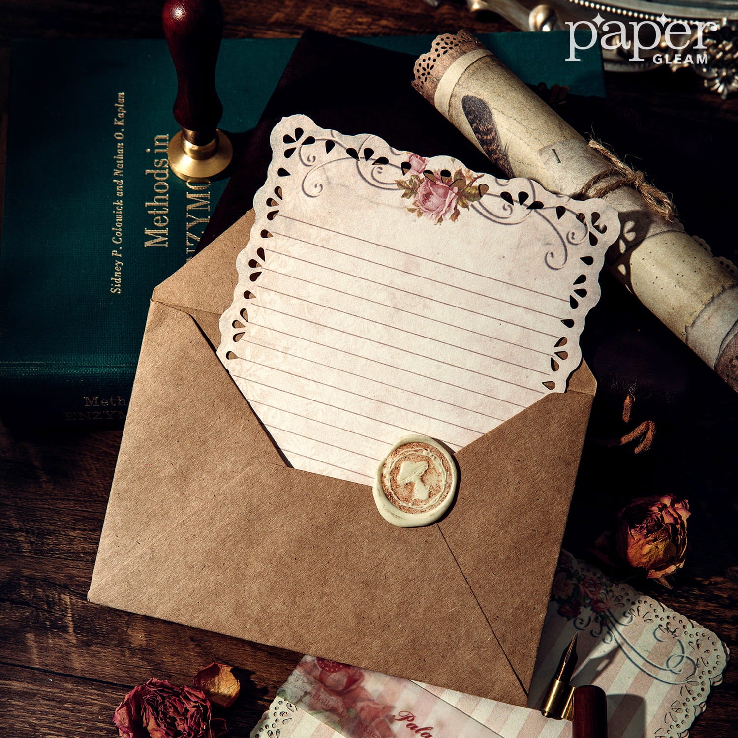 10 pièces de papier ajouré en dentelle