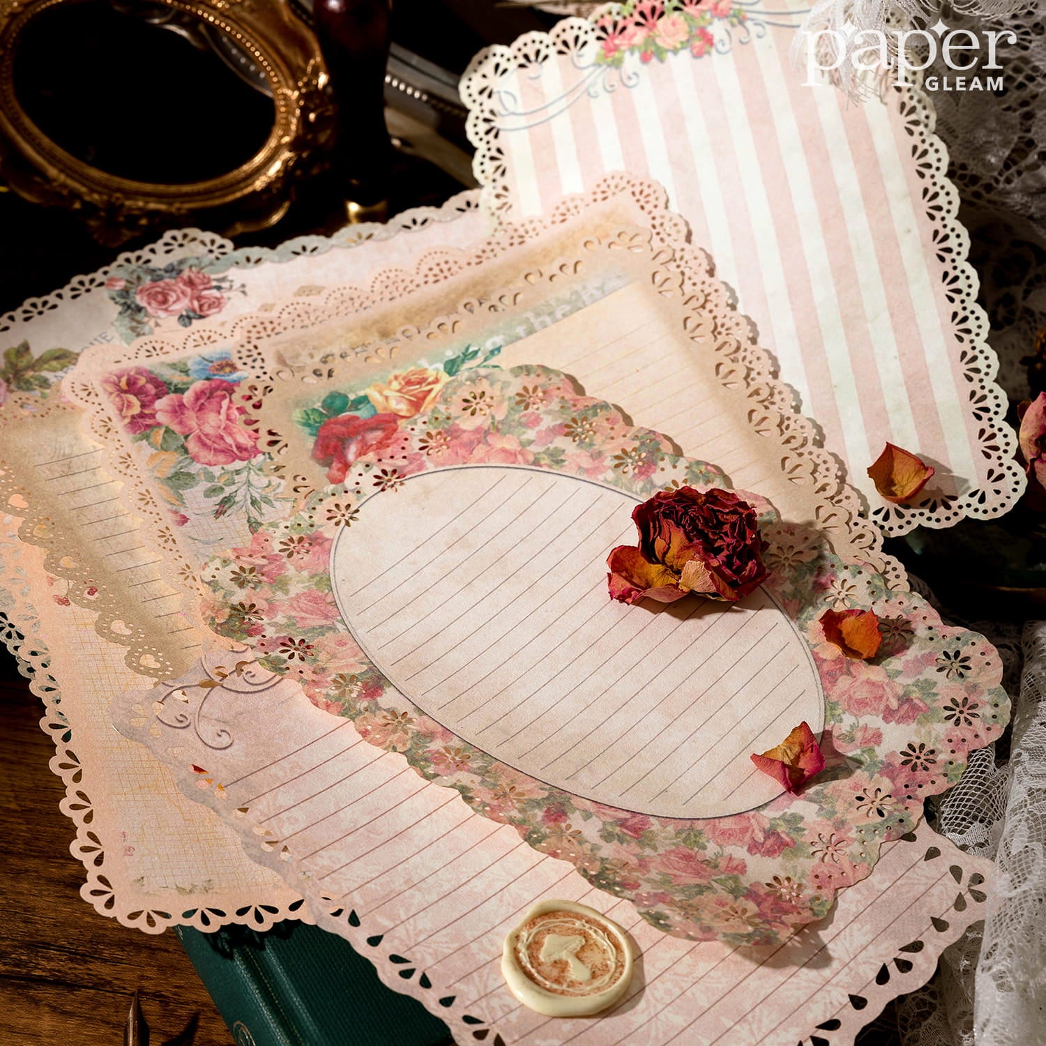 10 pièces de papier ajouré en dentelle