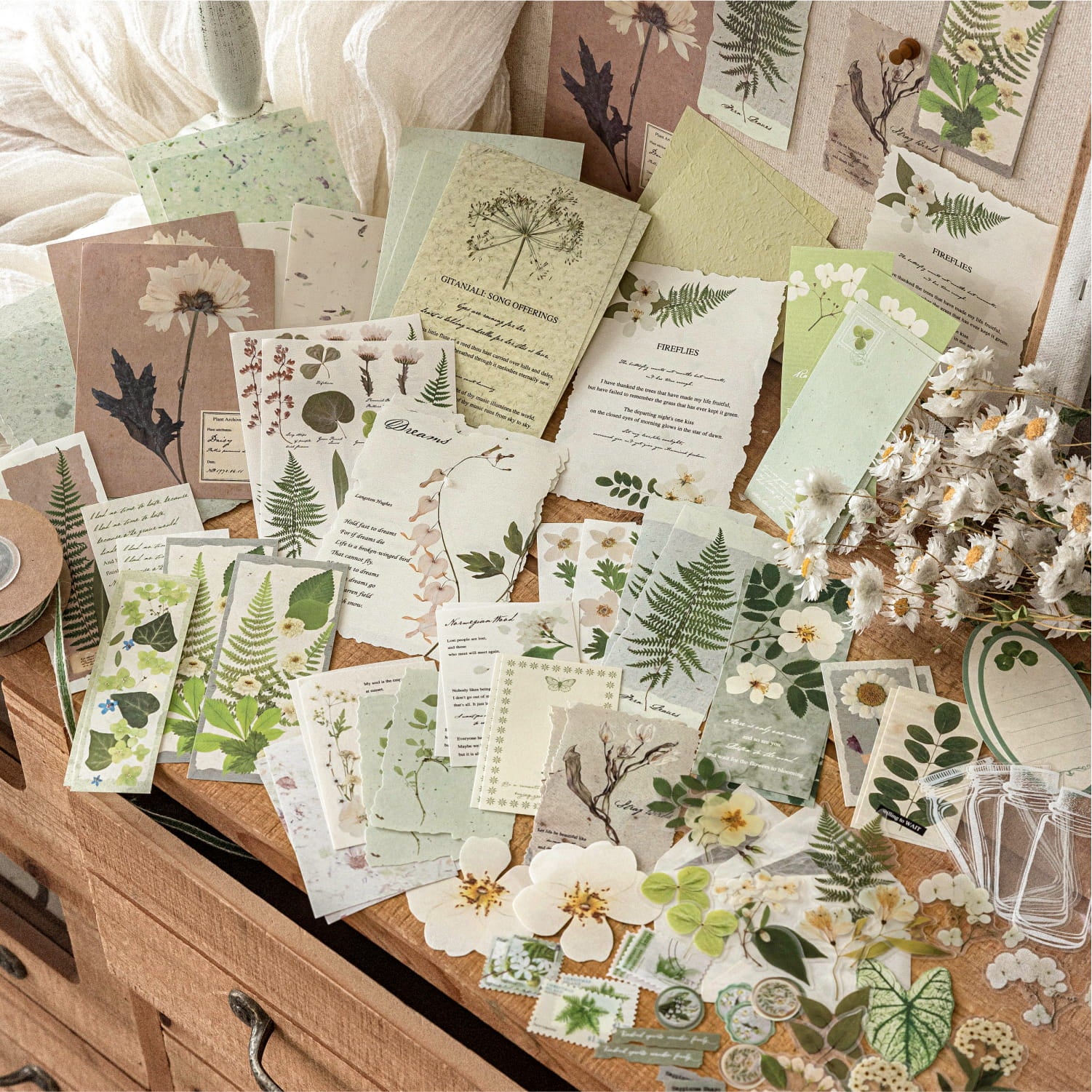 100 PCS Dried Flower Series Material Pack