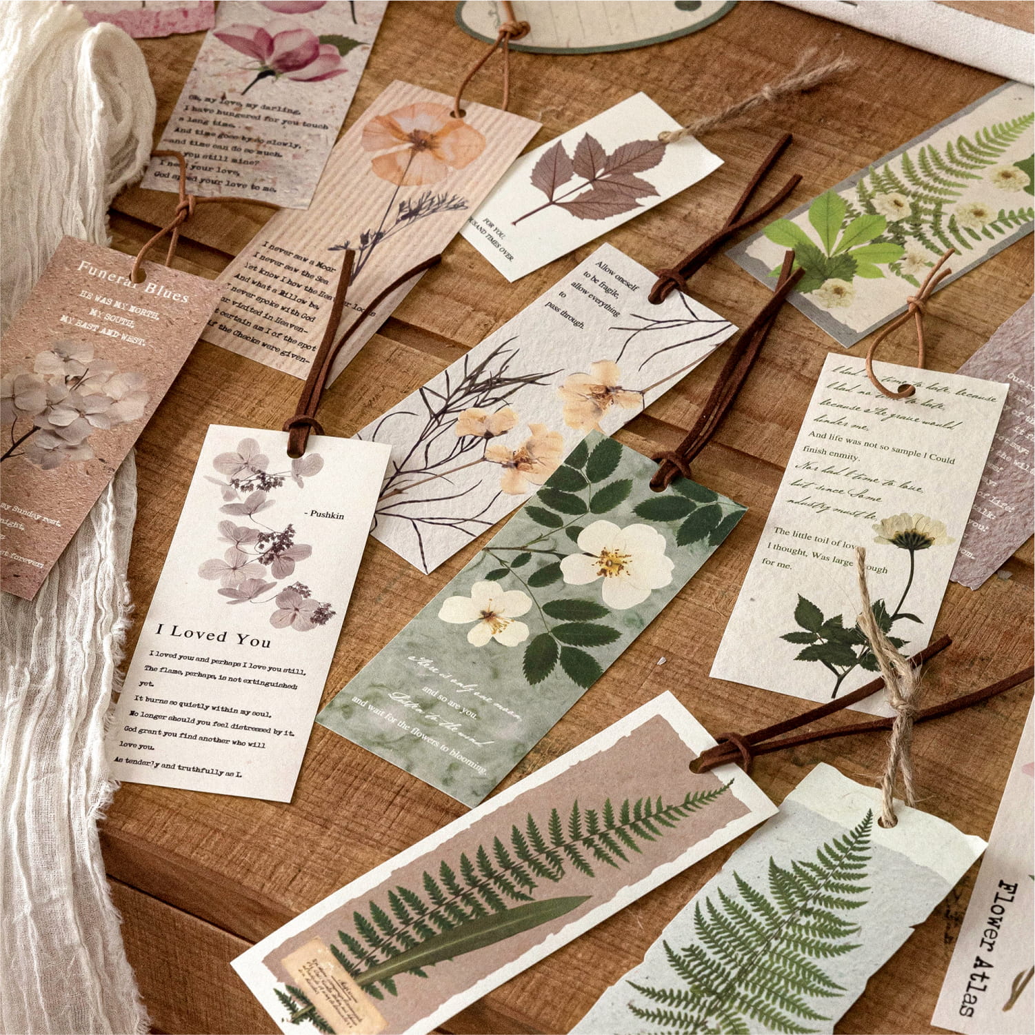 100 PCS Dried Flower Series Material Pack